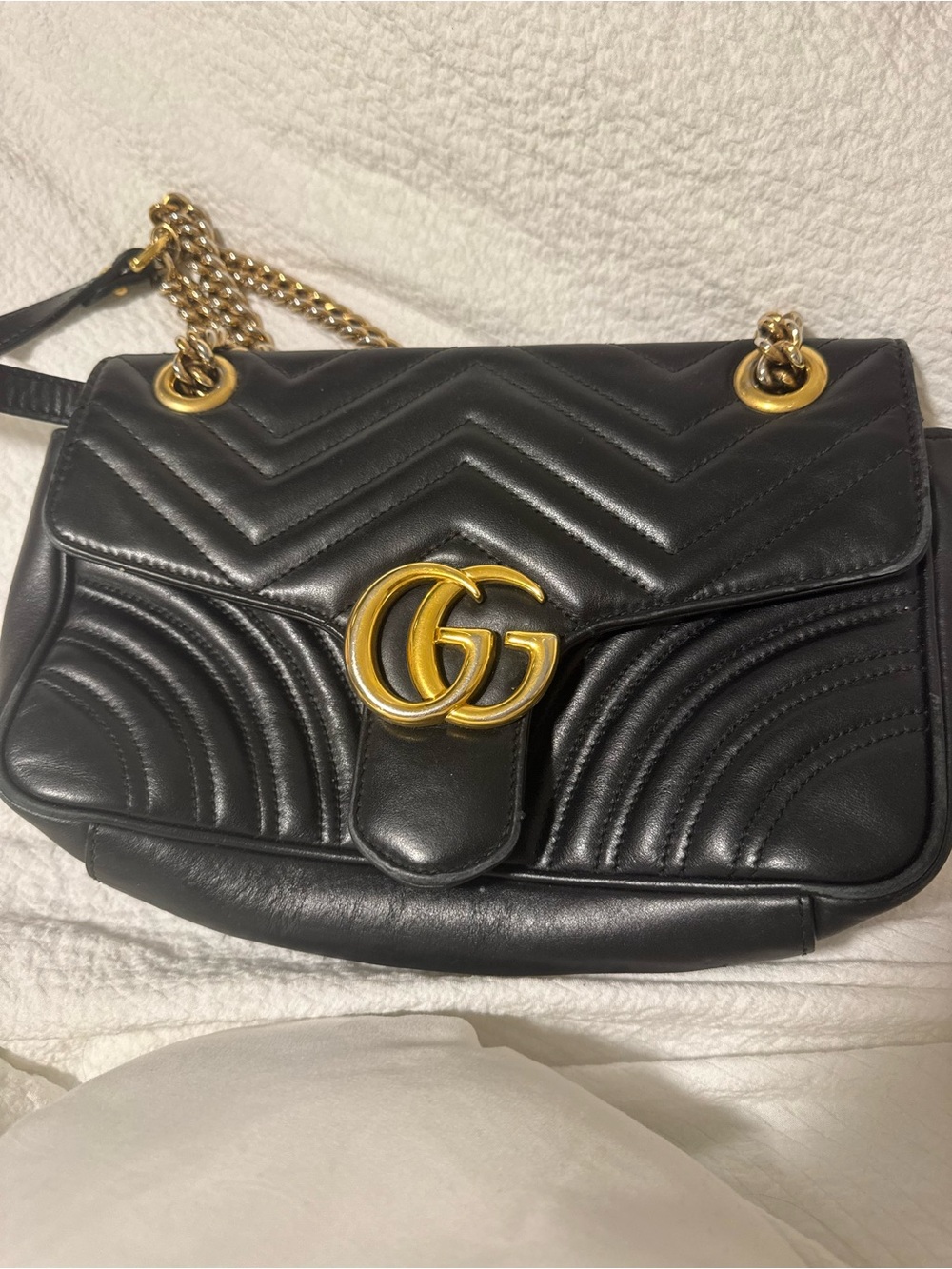 Gucci Black Chevron Matelassé Shoulder Bag with Gold Hardware - Picture 13 of 15